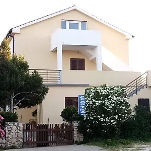 Apartment Bozito Nin