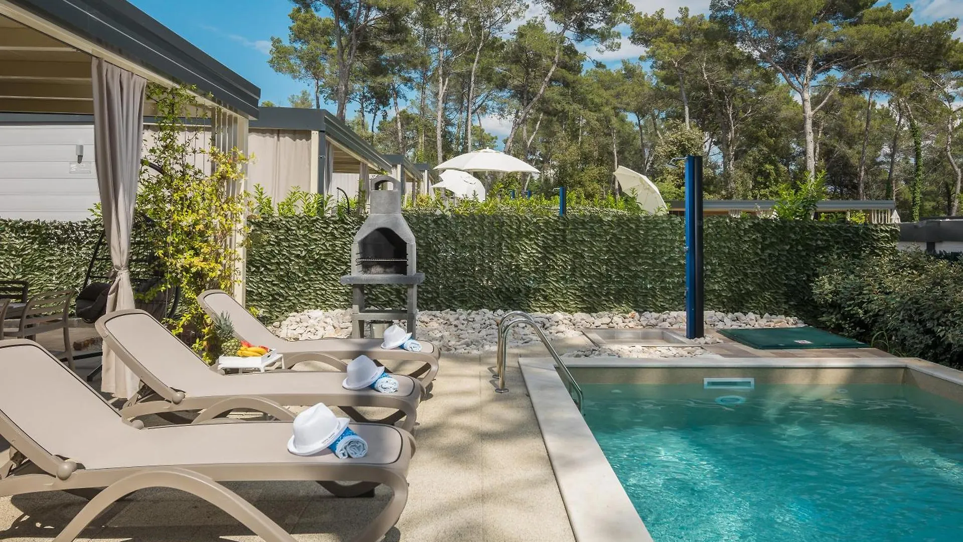 Tar-Vabriga Premium Camping Homes Santa Marina, Lanterna פארק נופש