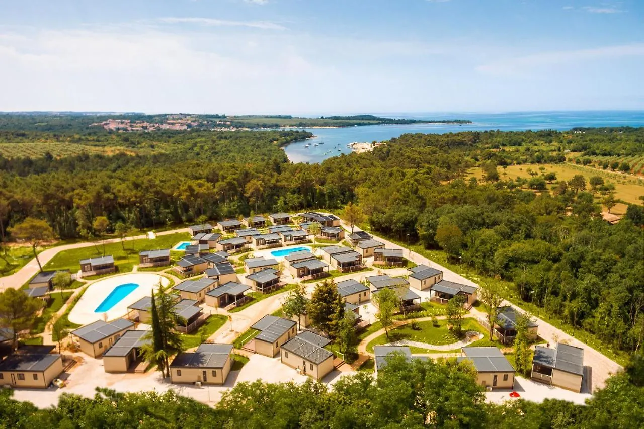 ***** פארק נופש Tar-Vabriga Premium Camping Homes Santa Marina, Lanterna קרואטיה