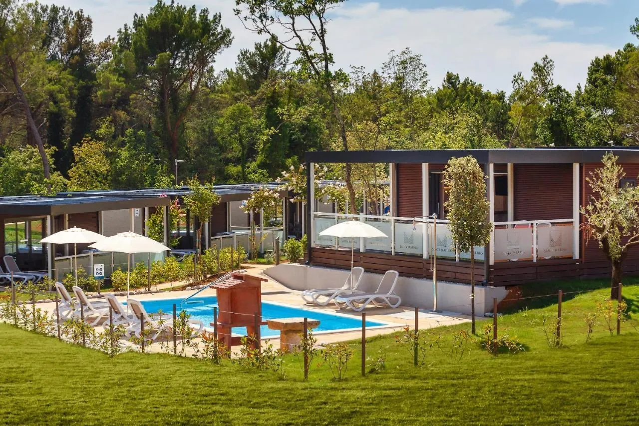 ***** פארק נופש Tar-Vabriga Premium Camping Homes Santa Marina, Lanterna קרואטיה