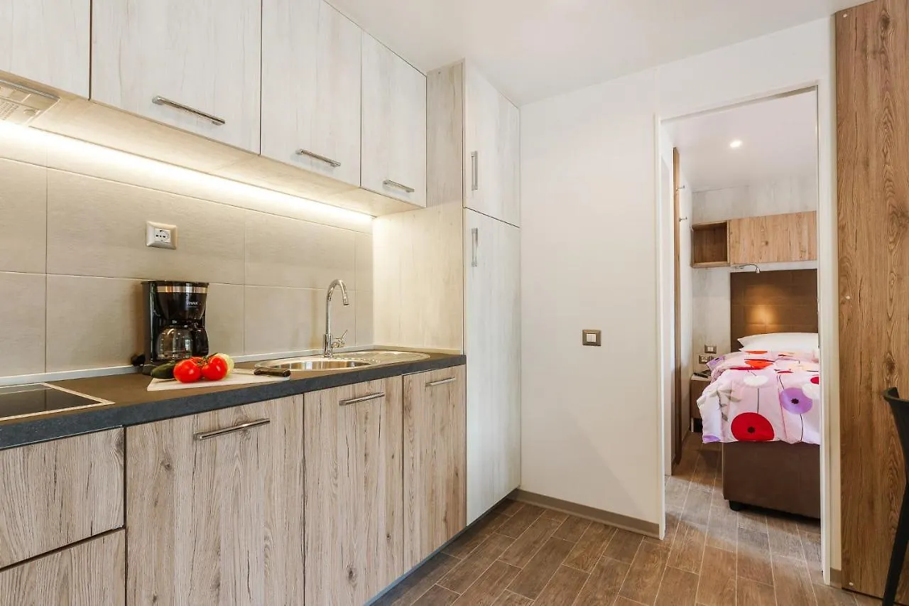 Premium Camping Homes Santa Marina, Lanterna Tar-Vabriga