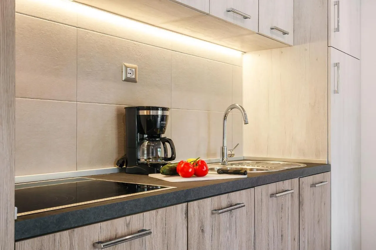 פארק נופש Tar-Vabriga Premium Camping Homes Santa Marina, Lanterna
