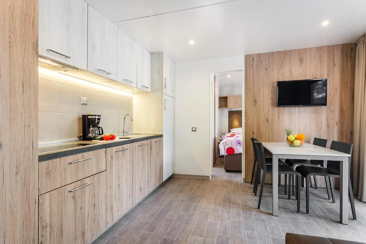 Premium Camping Homes Santa Marina, Lanterna Tar-Vabriga