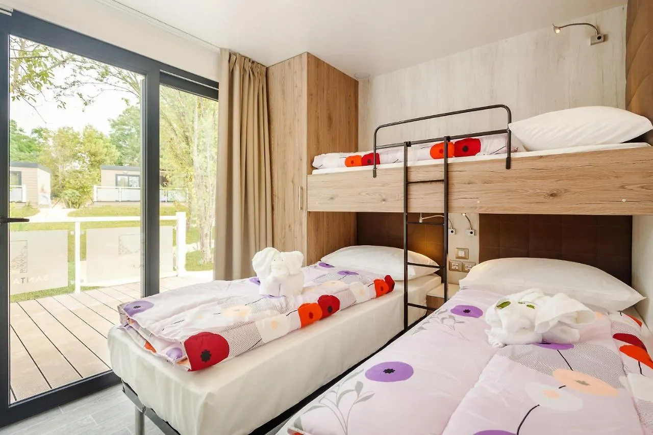 פארק נופש Tar-Vabriga Premium Camping Homes Santa Marina, Lanterna