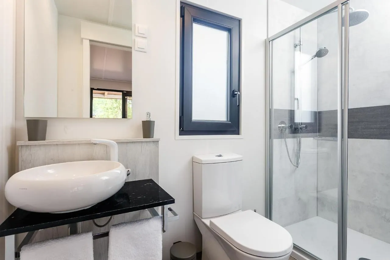 ***** פארק נופש Tar-Vabriga Premium Camping Homes Santa Marina, Lanterna קרואטיה